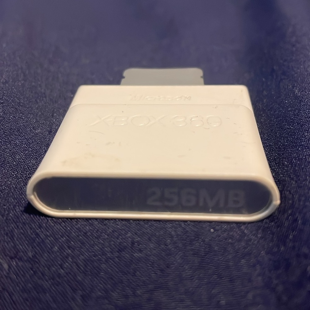 Xbox 360 256MB Memory Card - Picture 2 of 4